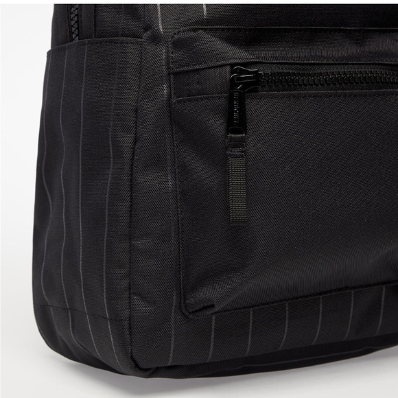 Bnwt Herschel star wars bag sold out - Picture 5 of 6